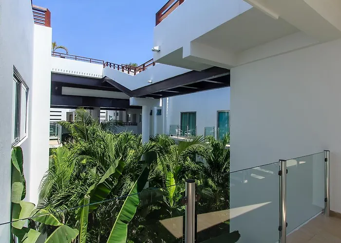Casa Del Mar By Stella Rentals *